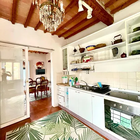 Апартаменты Two Bedroom With Breathtaking Views Large Balcony In A Cool Umbrian Village *