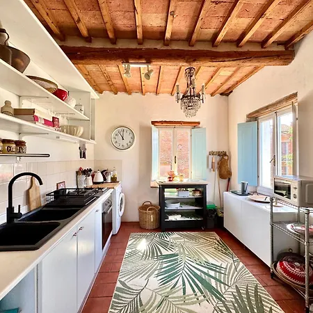 Gorgeous Private In A Local Village With Spectacular Views Apartment *